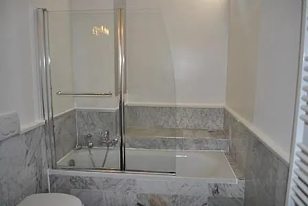 Sleeps 3 Pool Wifi Meina